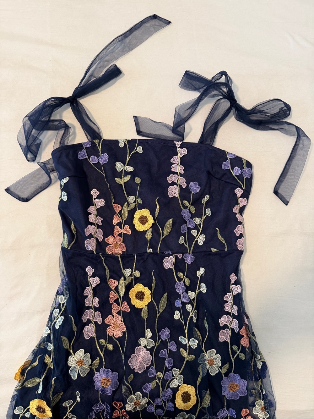 JJ’s HOUSE ✨- Walela Flower Lace Maxi Dress